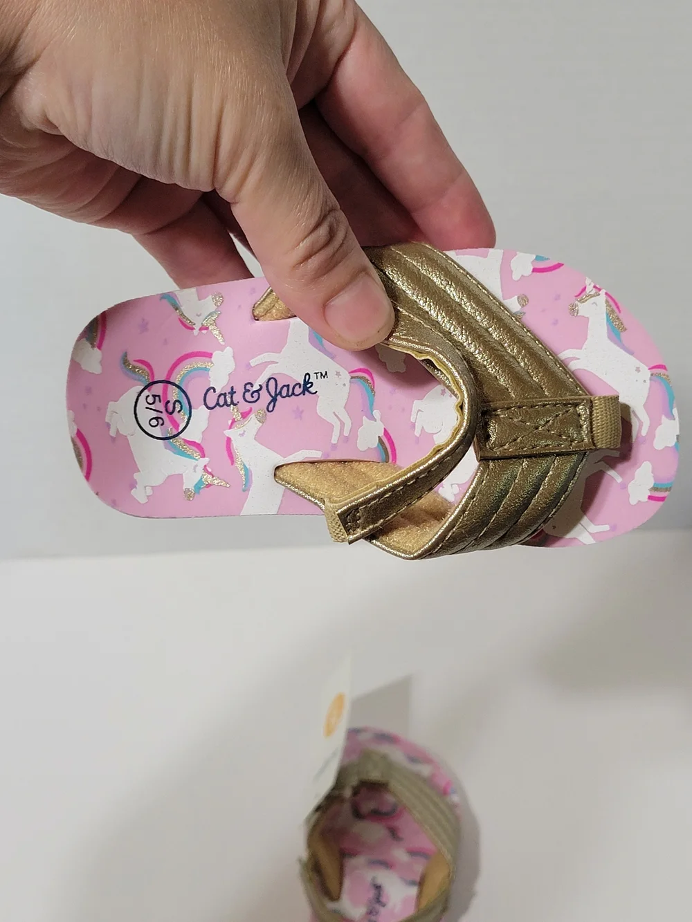 NWT Cat & Jack Toddler Girls Unicorn Flip Flop Sandals Gold Pink Size S 5/6